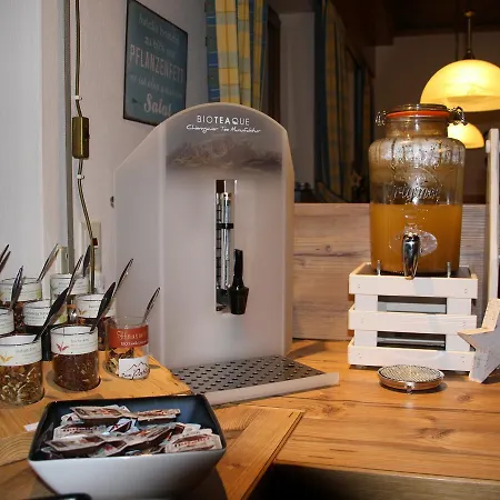 Zum Postillion Hotel 3*